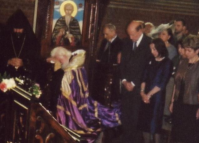 H.E. Metropolitan-Bishop SIMEON, H.M. Bulgarian Zar and Prime-Minister SIMEON of Saxony-Coburg-Gotha, H.R.H. Zariza MARGARITA, H.E. Ambassador Dr. Meglena PLUGTSCHIEVA, Armenian Bishop praying in Bulgarian Orthodox Cathedral in Berlin, Germany